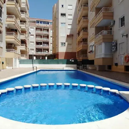 Sunny Apartment Διαμέρισμα Τορεβιέχα